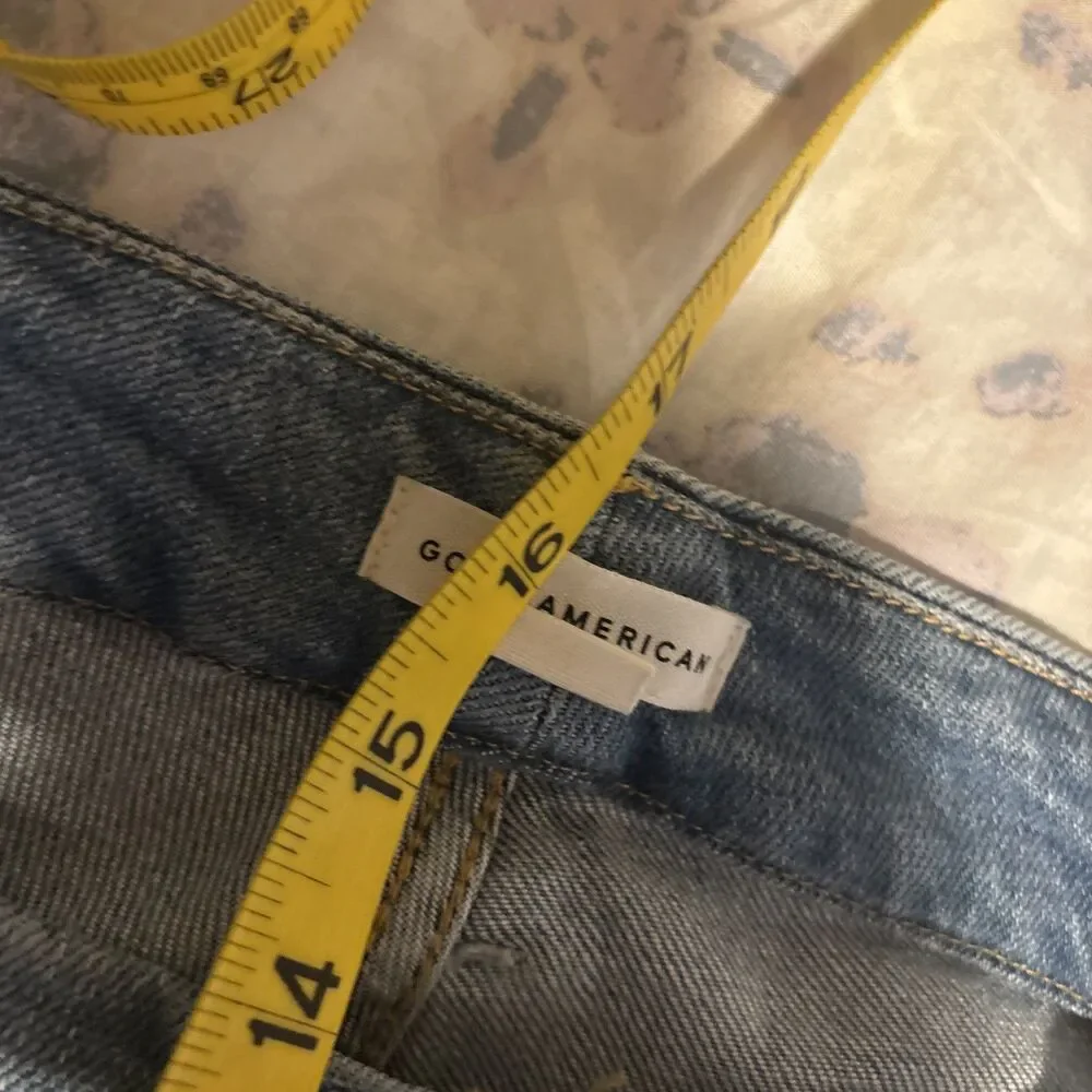 Good American Women’s Light Wash Distressed Jeans Size 15 Style GCC802T 1352
